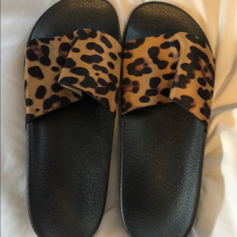 Leopard slides !!! Brand new
